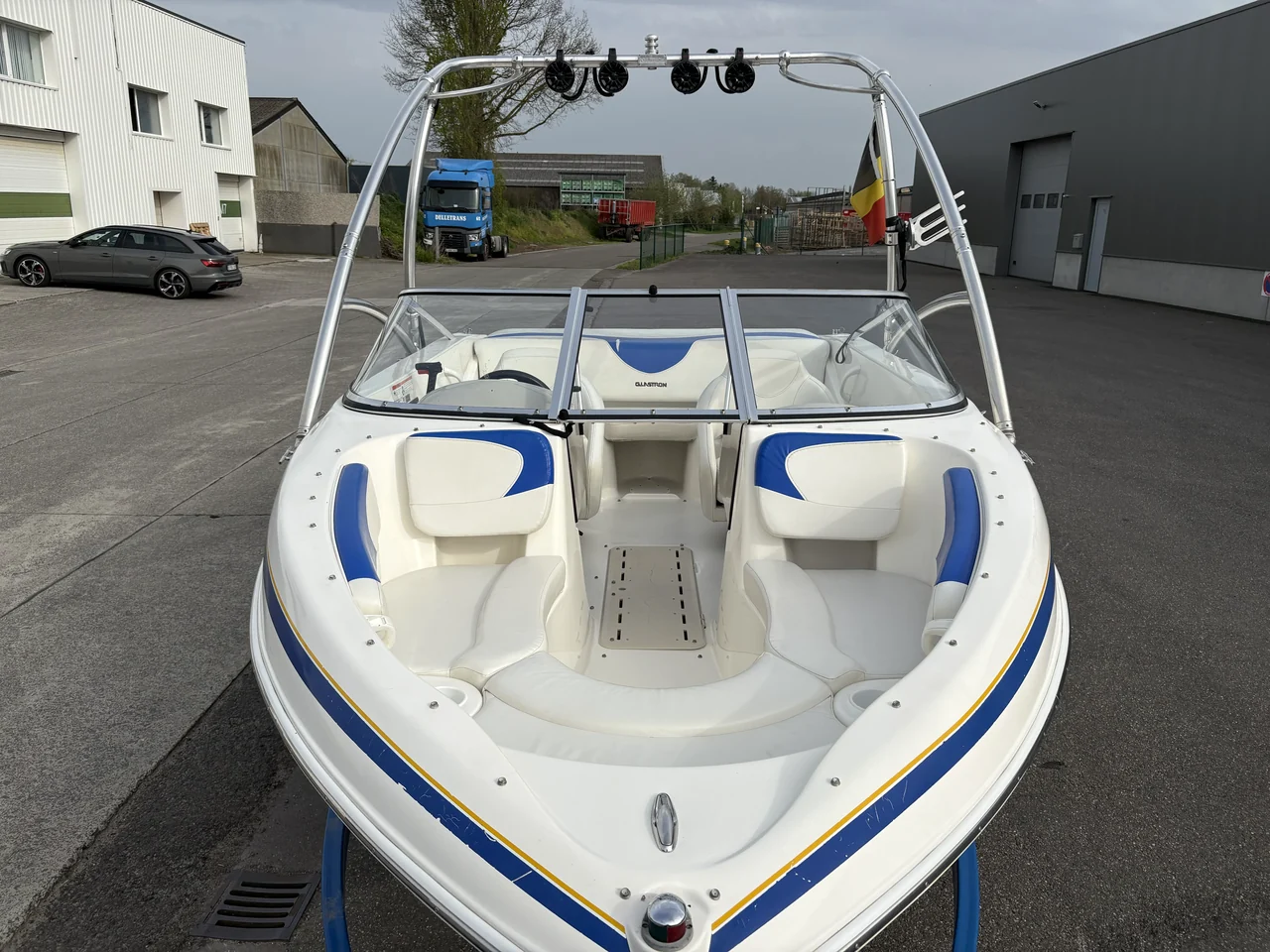 Speedboot gedetailleerd door MotorX