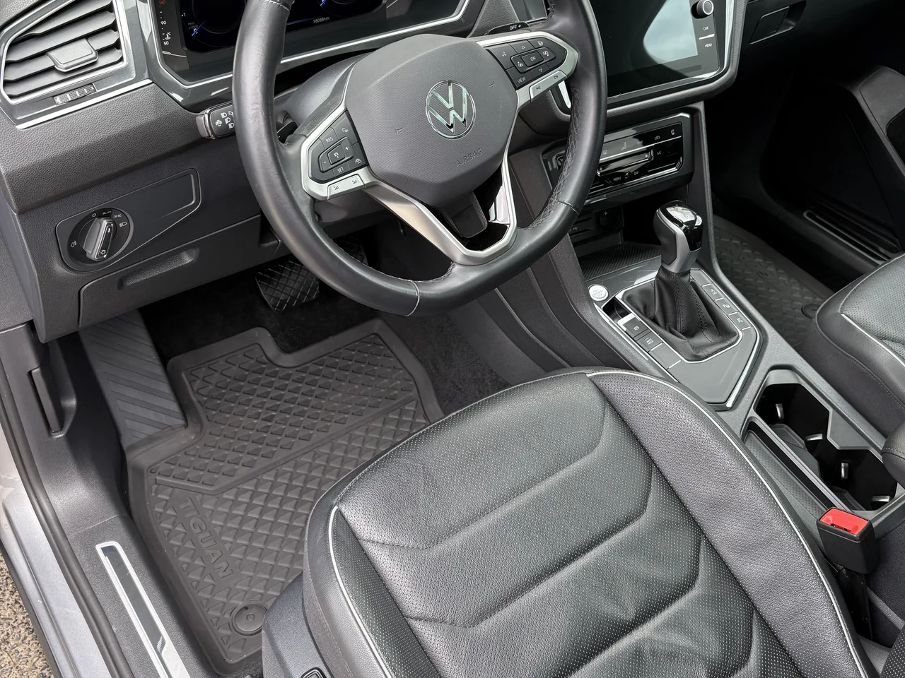 VW Tiguan na dieptereiniging door MotorX, foto 1